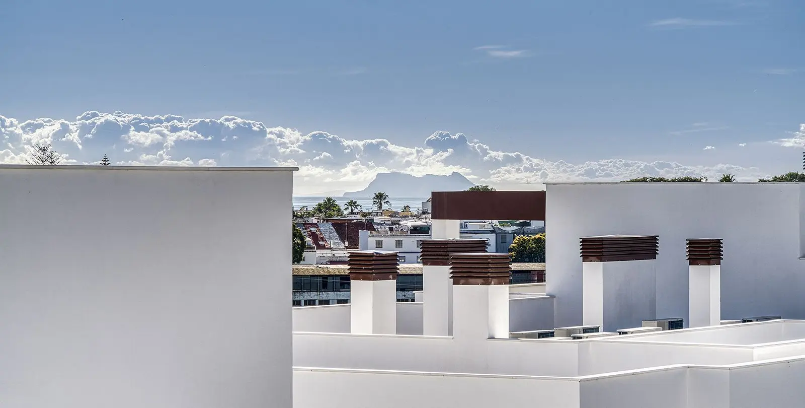 Sale of penthouse in Cancelada 16