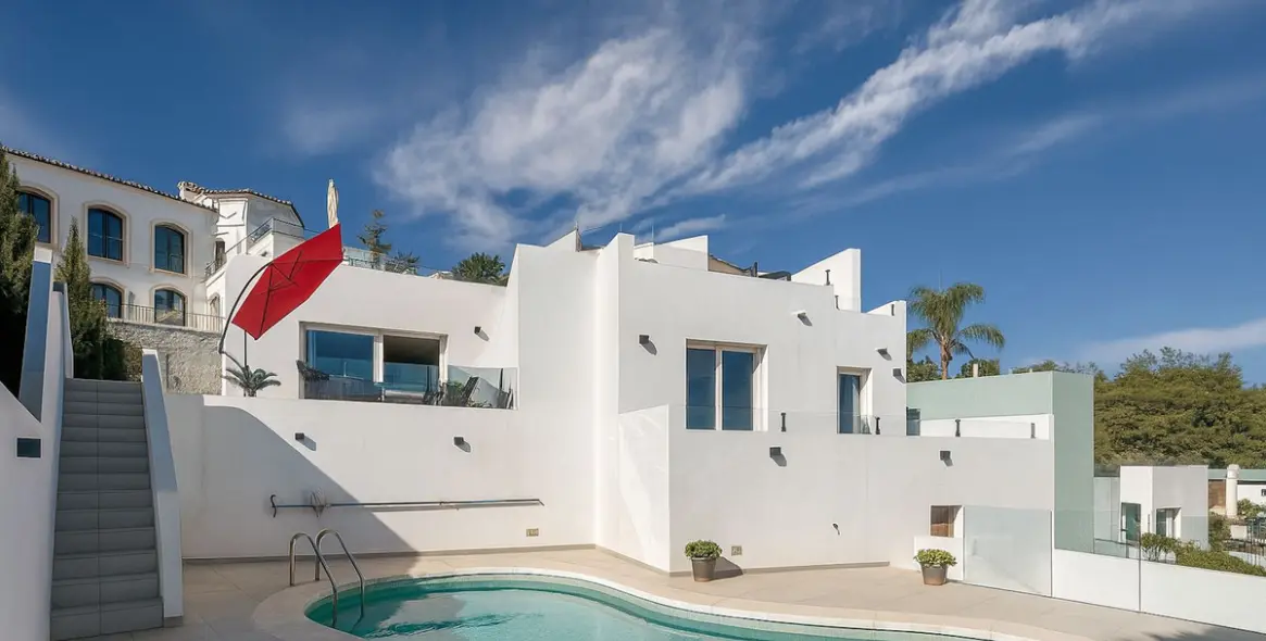 Продажа  отдельно стоящей виллы в La Cala de Mijas 2