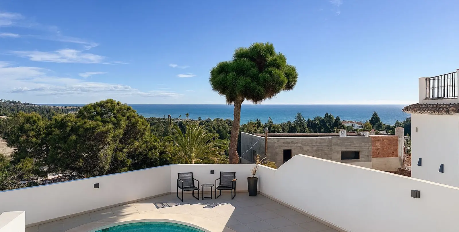 Sale of detached villa in La Cala de Mijas 1