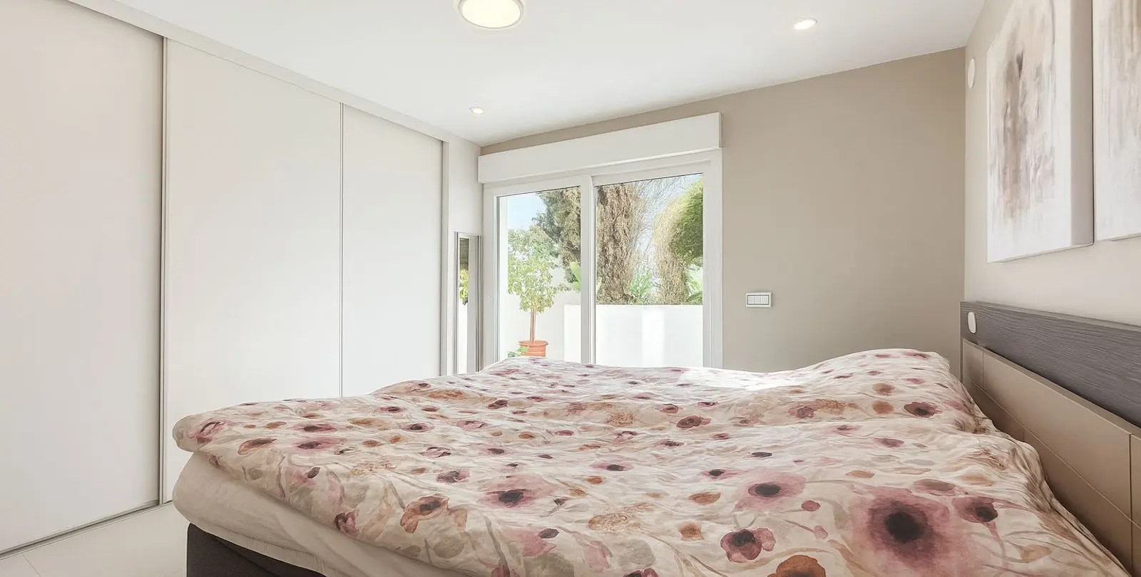 Sale of detached villa in La Cala de Mijas 10
