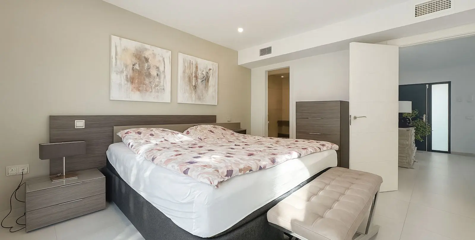 Sale of detached villa in La Cala de Mijas 11