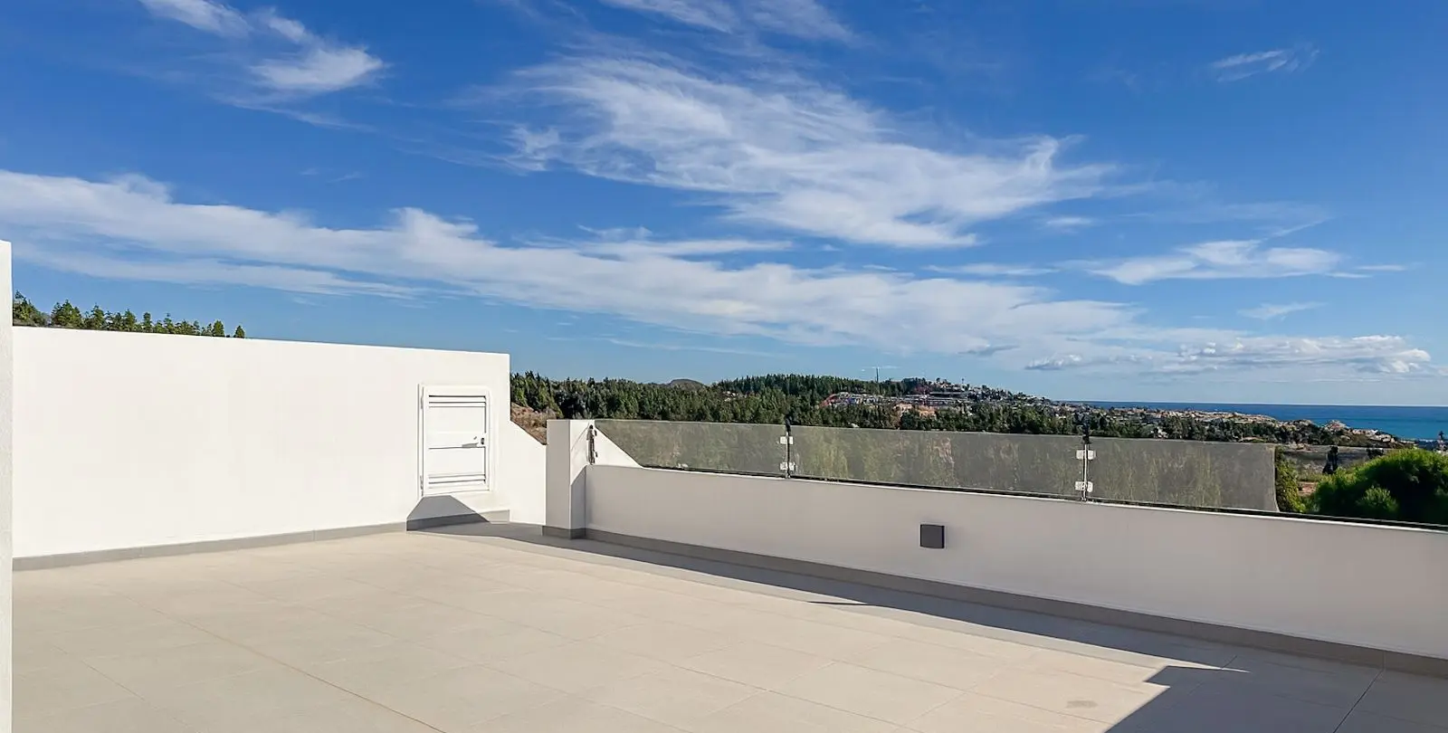 Sale of detached villa in La Cala de Mijas 43