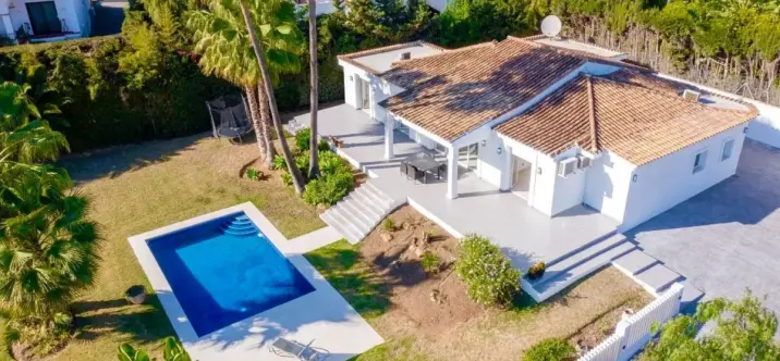 Продажа  отдельно стоящей виллы в Atalaya 0