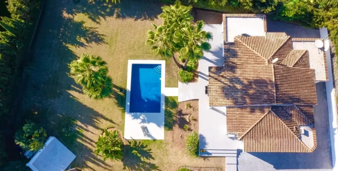 Продажа  отдельно стоящей виллы в Atalaya 8