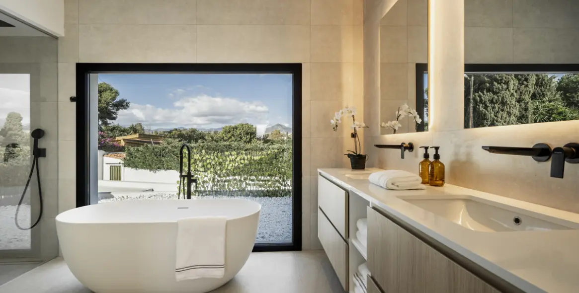 Продажа  отдельно стоящей виллы в San Pedro de Alcántara 12