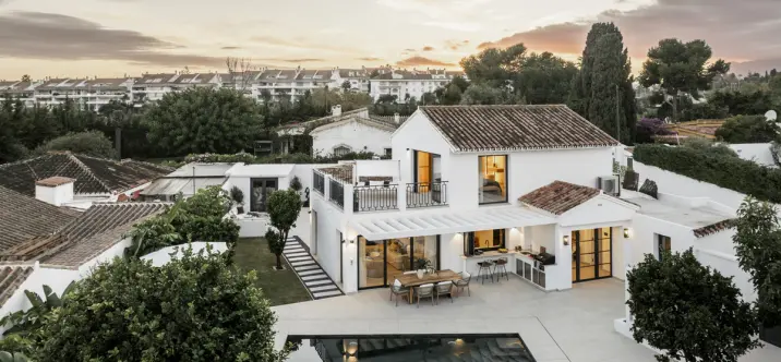 Venta de villa independiente en San Pedro de Alcántara 0