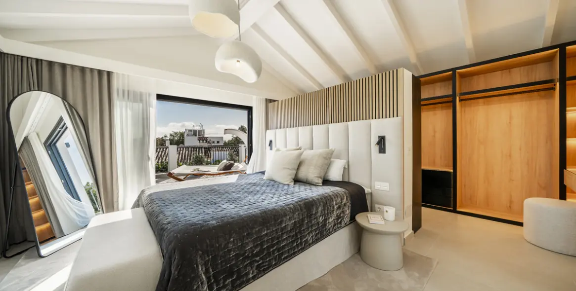 Venta de villa independiente en San Pedro de Alcántara 14