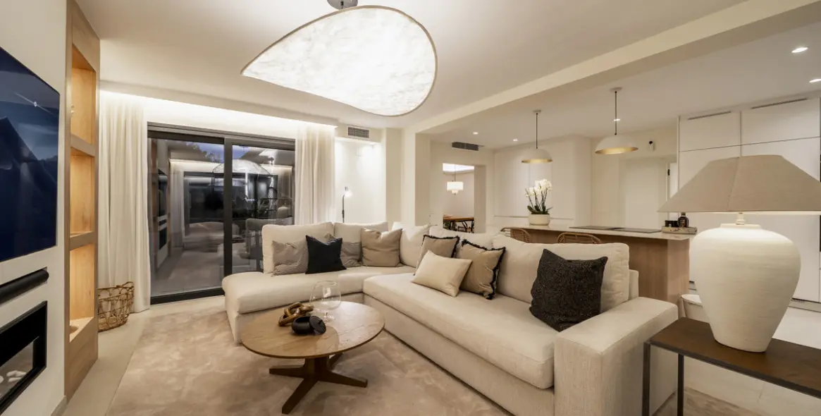 Продажа  отдельно стоящей виллы в San Pedro de Alcántara 22