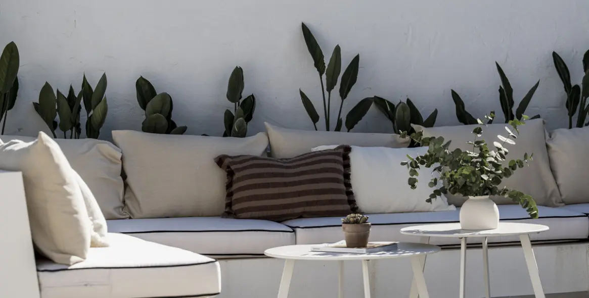 Sale of detached villa in San Pedro de Alcántara 28