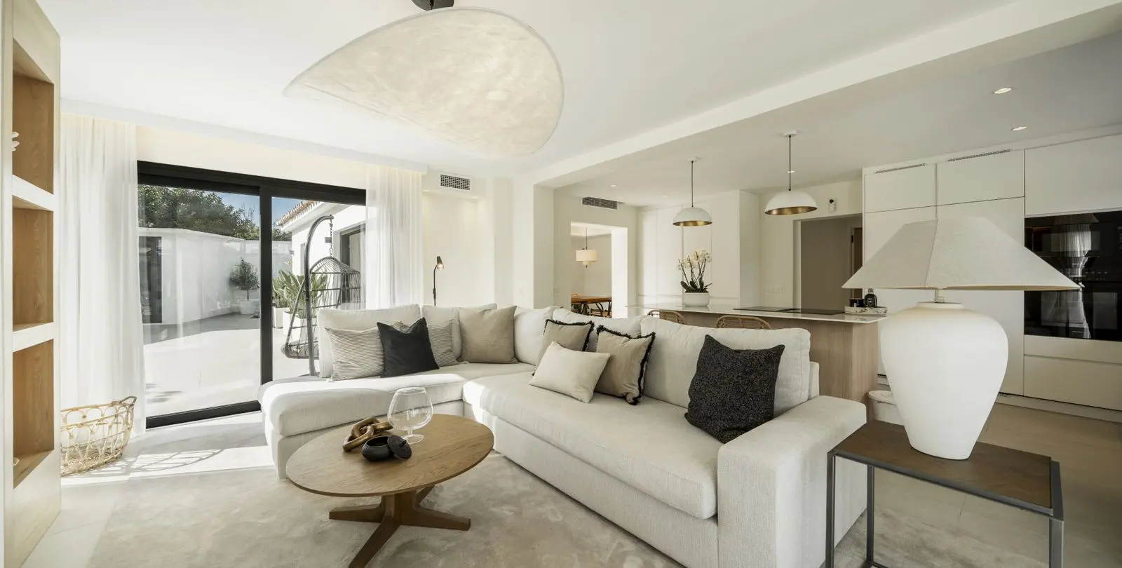 Продажа  отдельно стоящей виллы в San Pedro de Alcántara 4