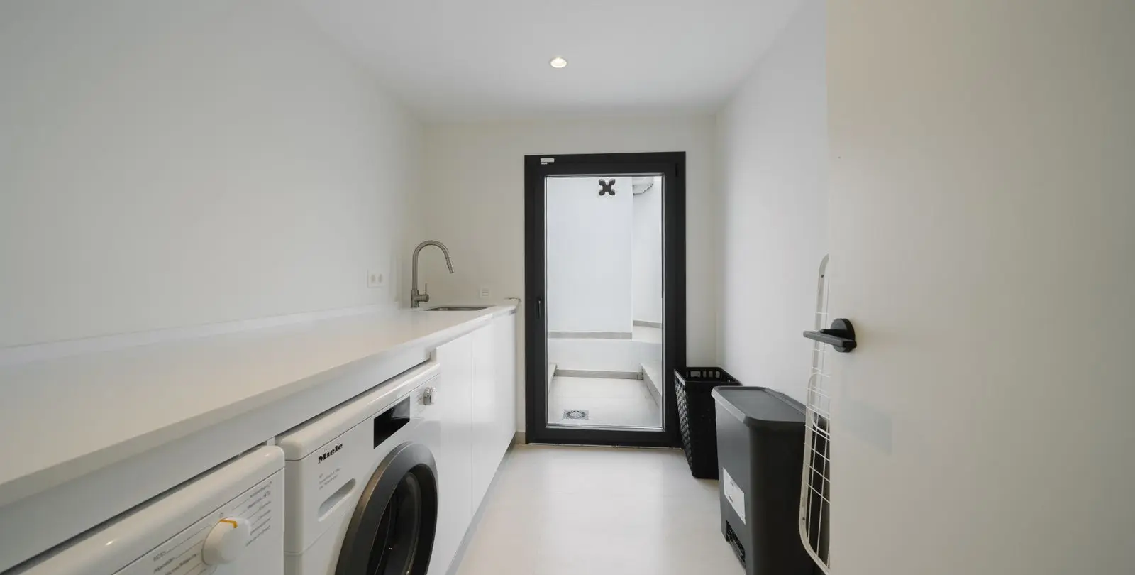 Продажа  отдельно стоящей виллы в San Pedro de Alcántara 23
