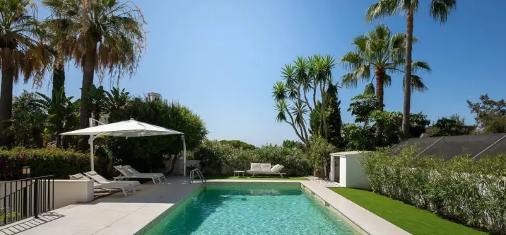 Продажа  отдельно стоящей виллы в Marbesa 2