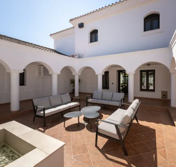 Продажа  отдельно стоящей виллы в Marbesa