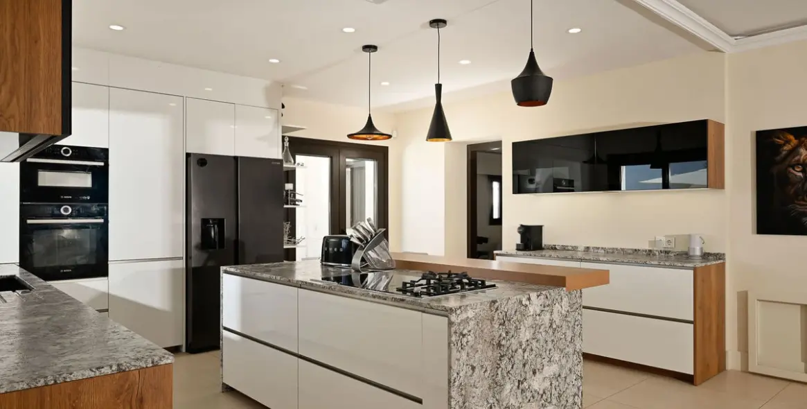 Sale of detached villa in Marbesa 8