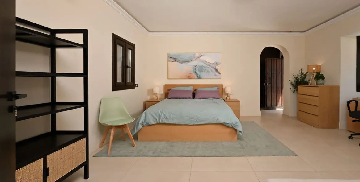 Sale of detached villa in Marbesa 13