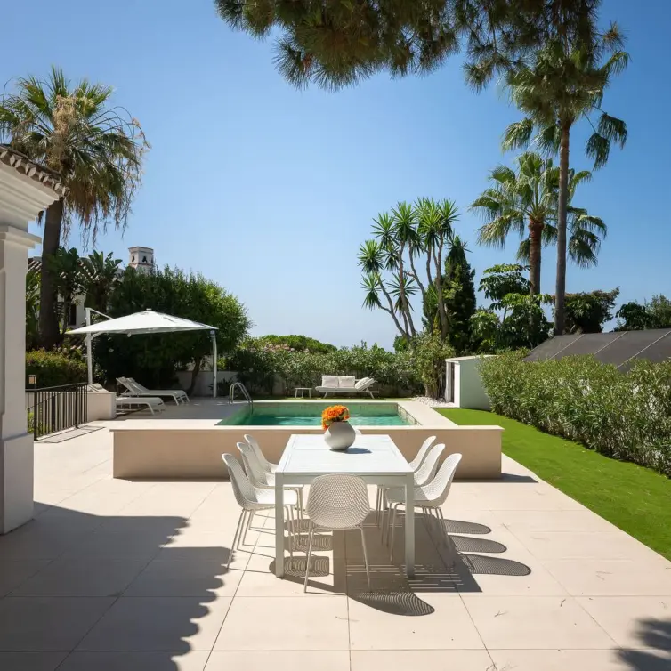 Sale of detached villa in Marbesa