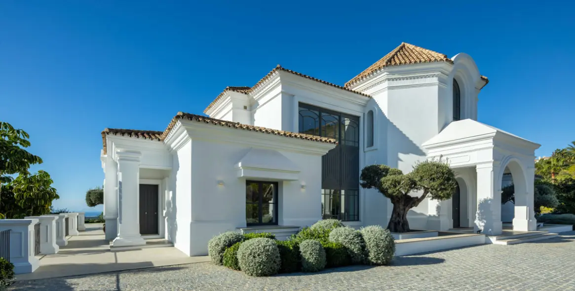 Sale of detached villa in Benahavís 44
