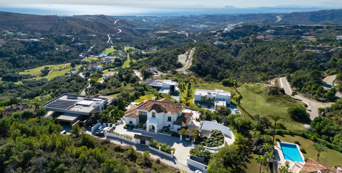 Sale of detached villa in Benahavís 46