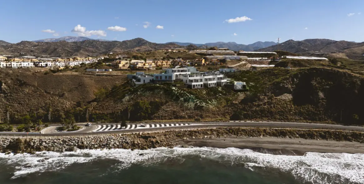 Sale of semi-detached house in Lagos 18