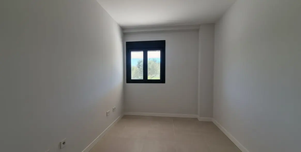 Продажа апартаментов на первом этаже в Estepona (район Estepona) 8