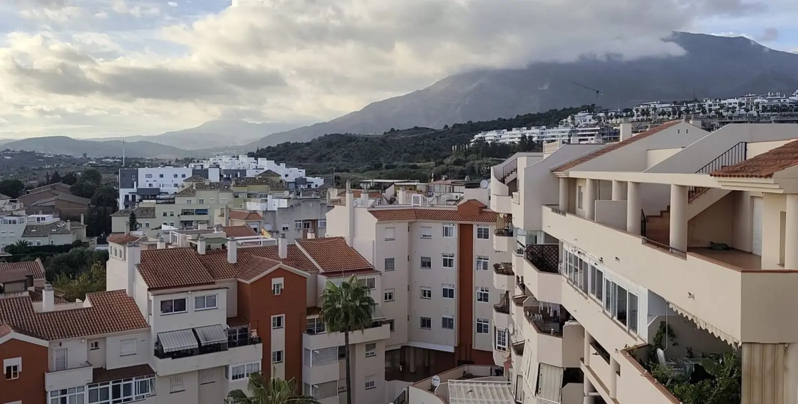 Sale of penthouse in Estepona 13