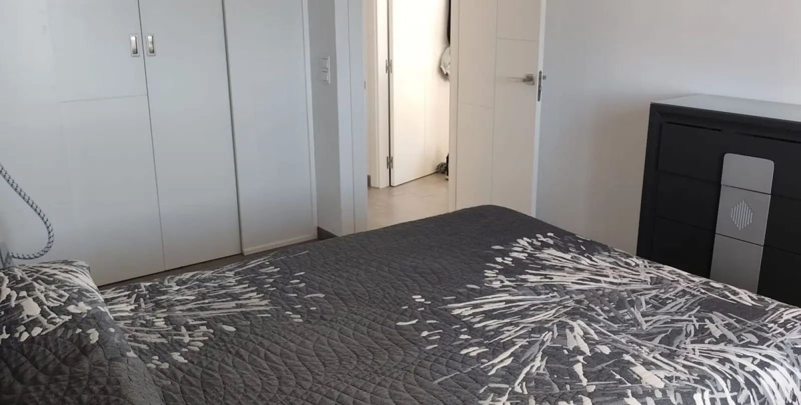 Sale of penthouse in Estepona 18