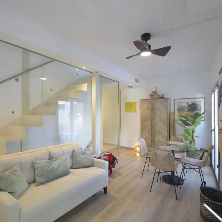Sale of penthouse in Marbella