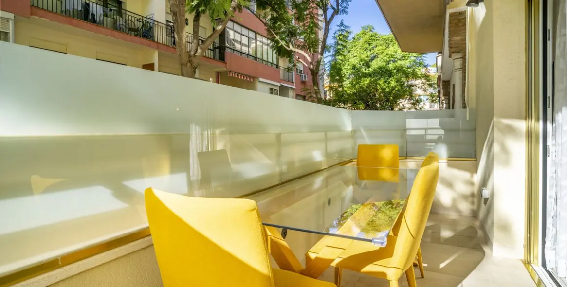 Продажа апартаментов на среднем этаже в Marbella 2