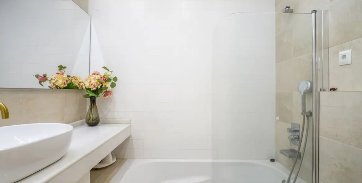 Sale of middle floor apartment in Marbella 29