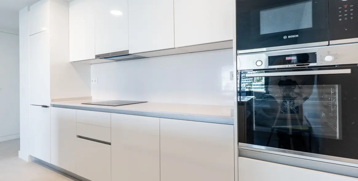 Sale of middle floor apartment in Estepona 7