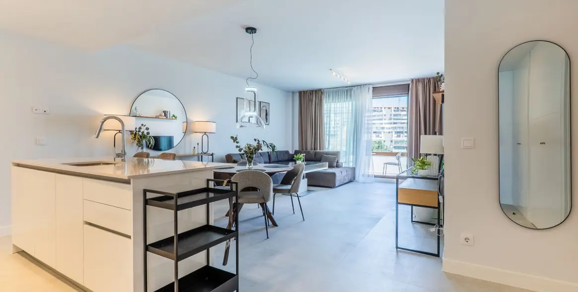 Продажа апартаментов на среднем этаже в Estepona 3