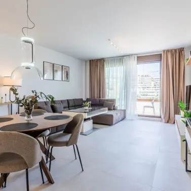 Продажа апартаментов на среднем этаже в Estepona