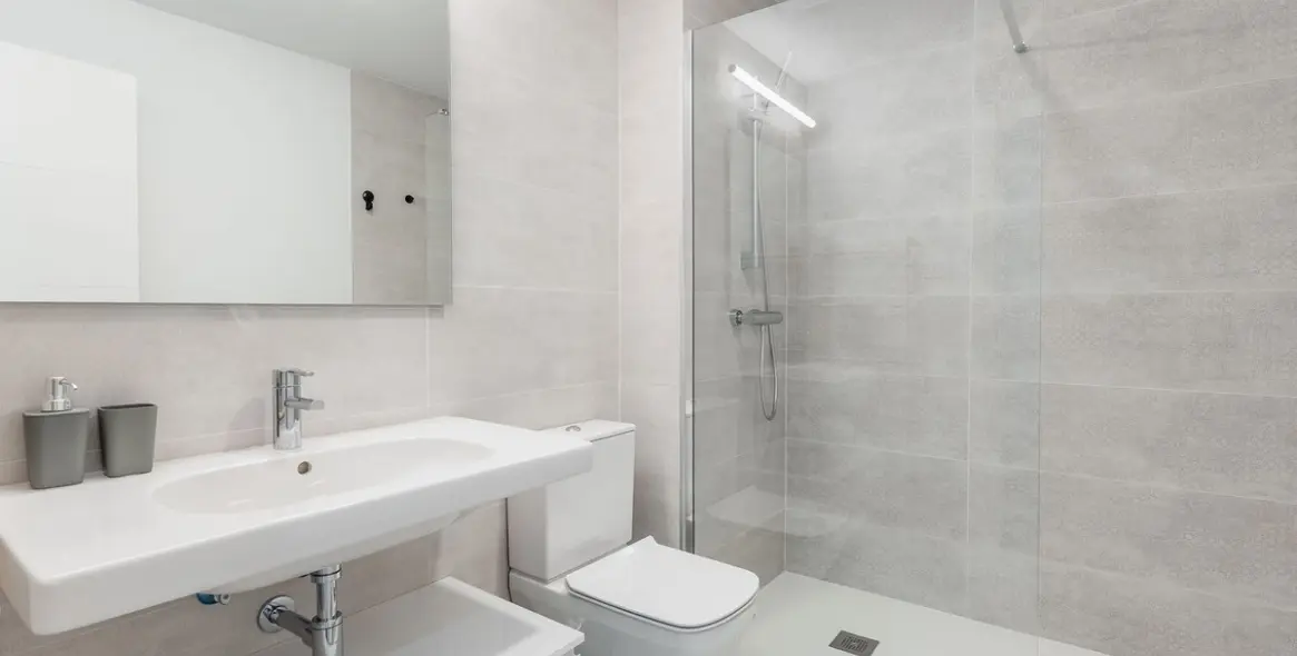 Продажа апартаментов на среднем этаже в Estepona 14