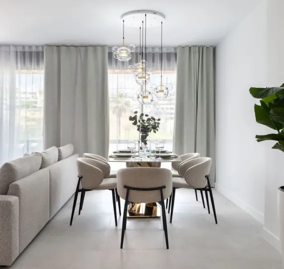 Продажа апартаментов на среднем этаже в Estepona