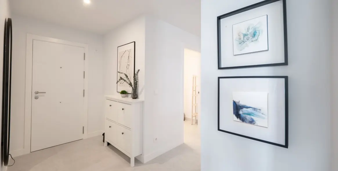 Продажа апартаментов на среднем этаже в Estepona 13