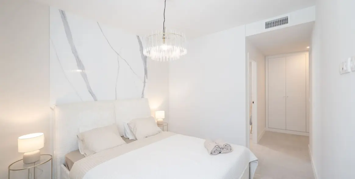 Продажа апартаментов на среднем этаже в Estepona 16