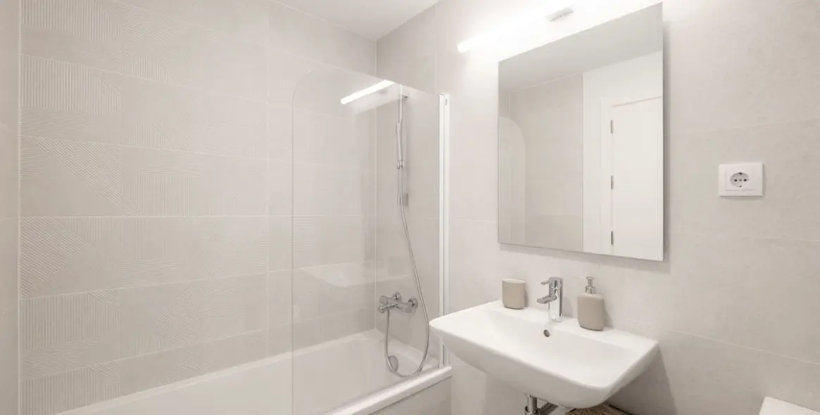 Продажа апартаментов на среднем этаже в Estepona 17