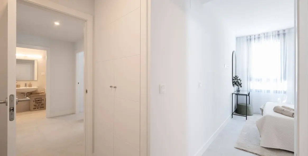 Sale of middle floor apartment in Estepona 23