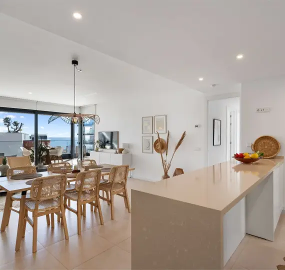 Venta de apartamento en planta media en Higueron