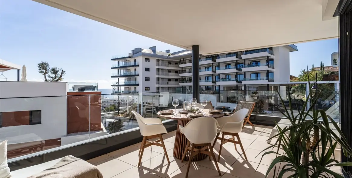 Продажа апартаментов на среднем этаже в Higueron 4