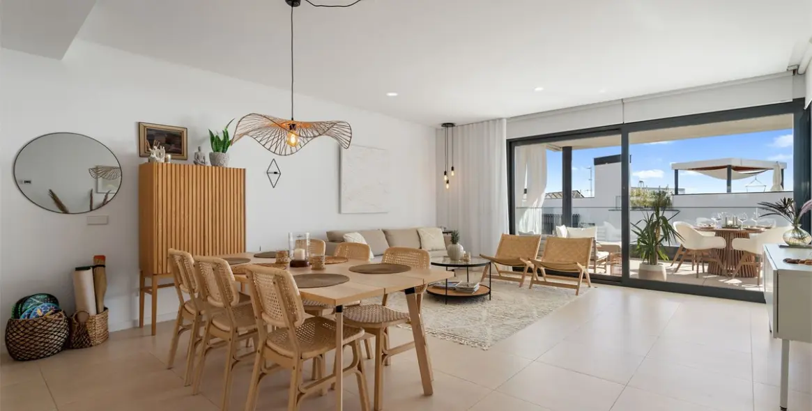 Продажа апартаментов на среднем этаже в Higueron 9