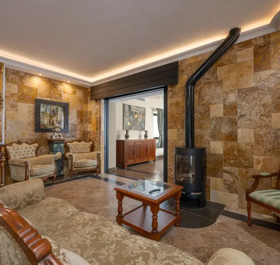 Апартаменты на среднем этаже R5080849