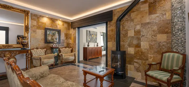 Апартаменты на среднем этаже R5080849 3