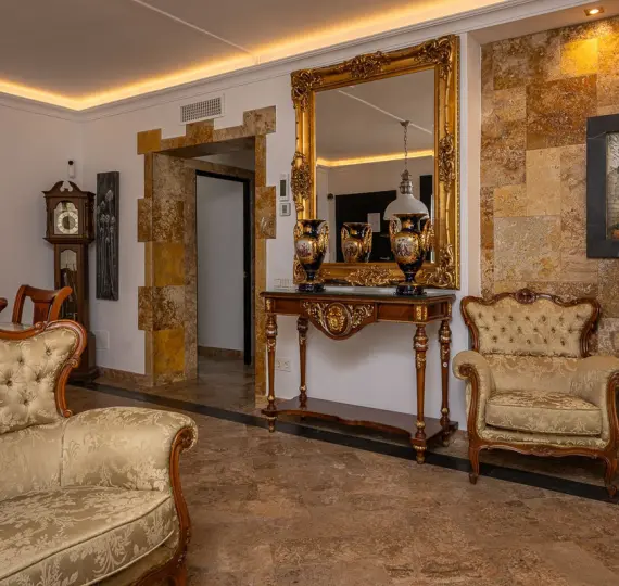 Апартаменты на среднем этаже R5080849