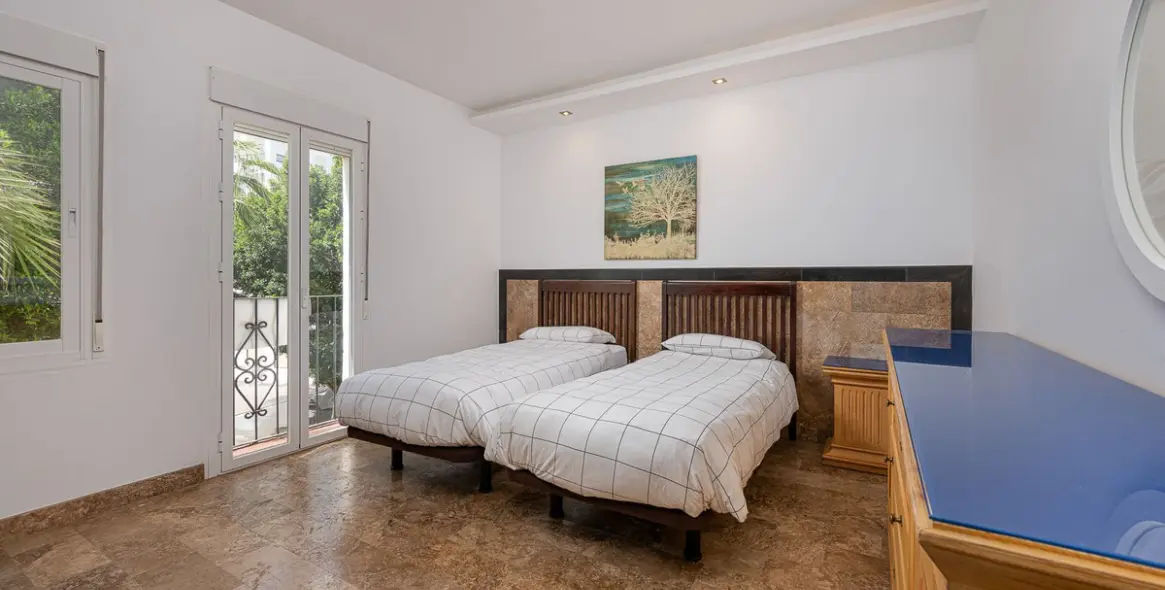 Продажа апартаментов на среднем этаже в Marbella (район Puerto Banús) 10