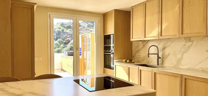 Sale of middle floor apartment in Nueva Andalucía 4