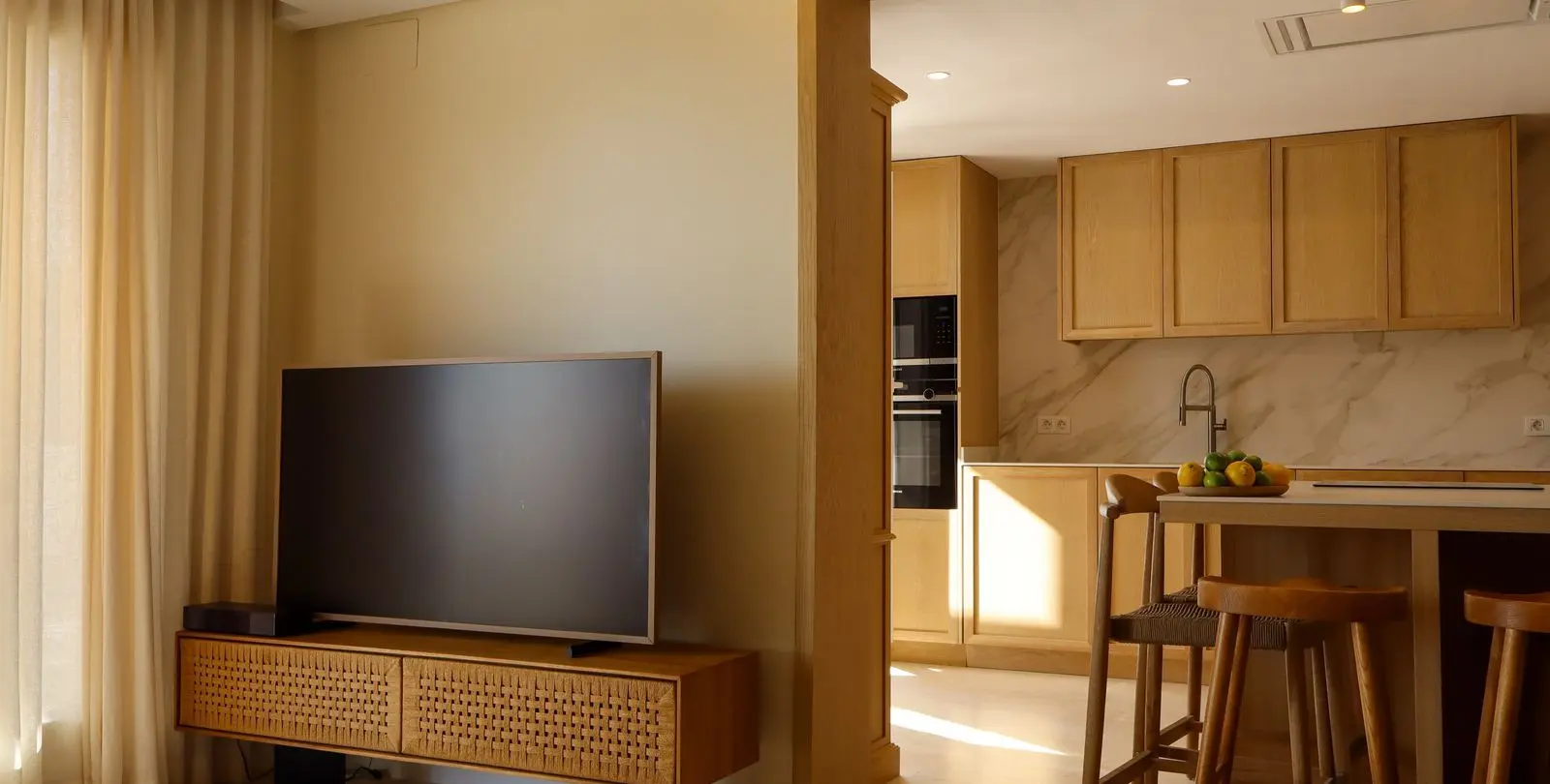 Venta de apartamento en planta media en Nueva Andalucía 9