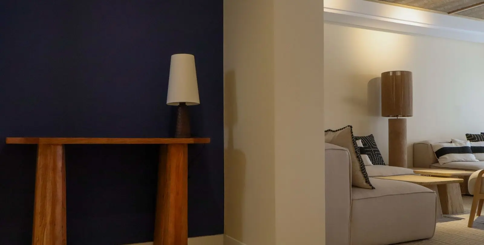 Venta de apartamento en planta media en Nueva Andalucía 23