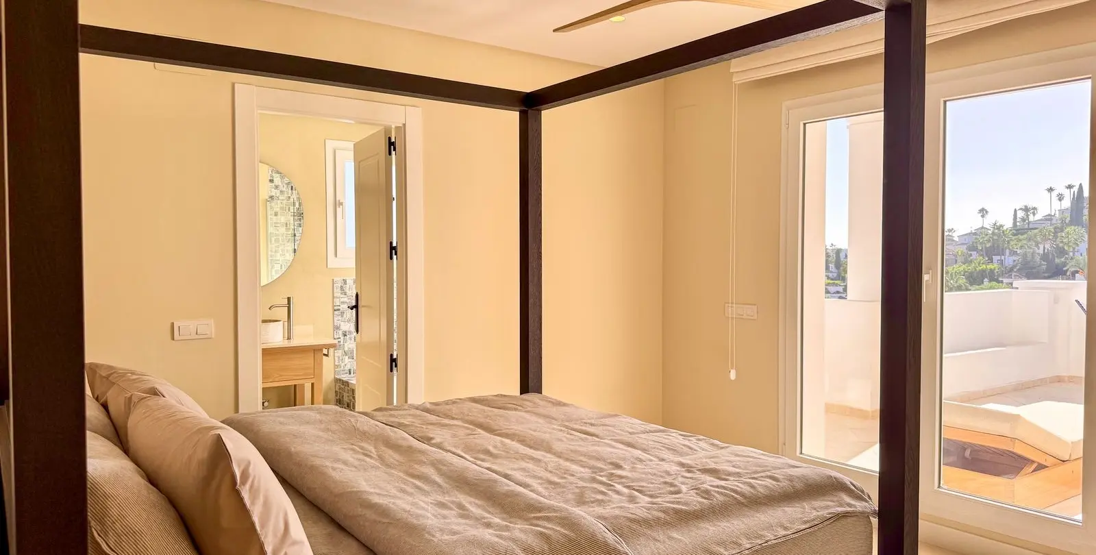 Venta de apartamento en planta media en Nueva Andalucía 37