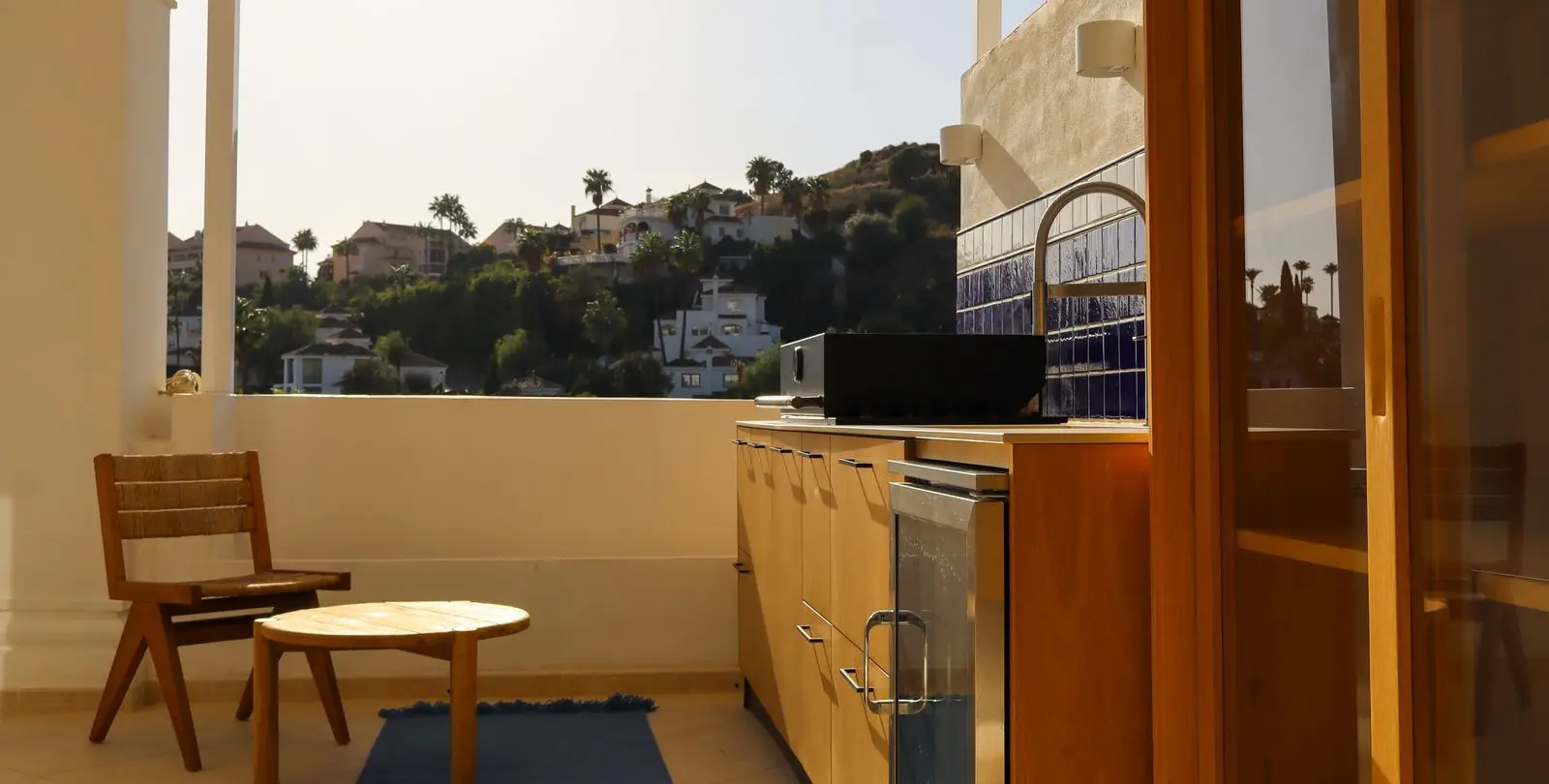 Venta de apartamento en planta media en Nueva Andalucía 56